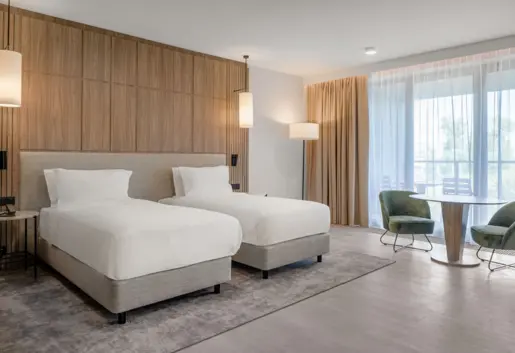 Standard Deluxe Twin