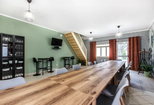 Na salonach (zamknięty na stałe)