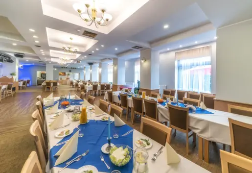 Zespół Pensjonatów Antałówka Sala Restauracyjna