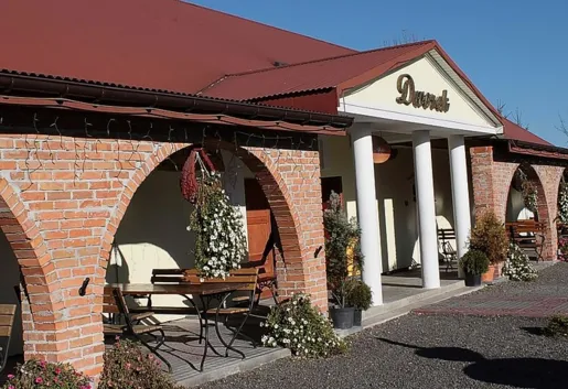 Dworek Pan Tadeusz w Żółtańcach