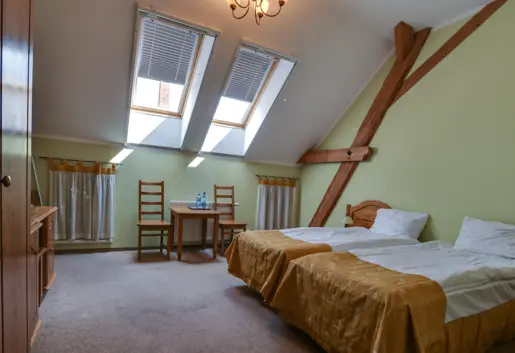 Folwark - Pokój trzyosobowy