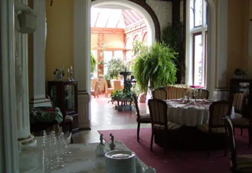 Restauracja (mała oranżeria i duża oranzeria)