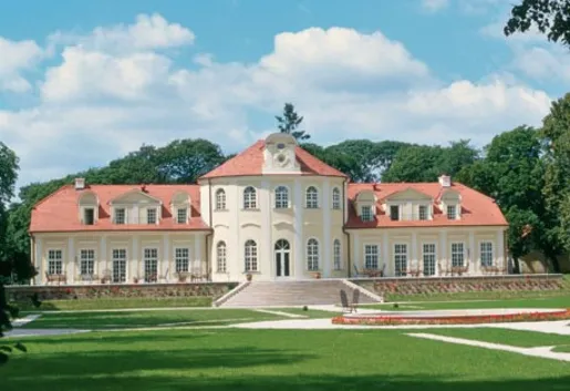 Pałac Sokolnik - OBIEKT ZAMKNIĘTY (zamknięty na stałe)