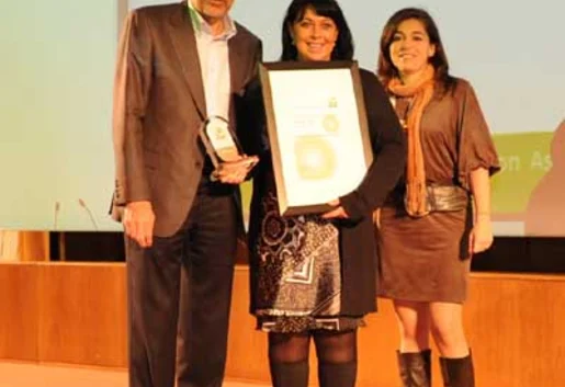 ICCA nagradza zdjęcie nagiego mężczyzny