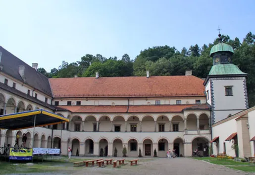 Hotel i Restauracja Kasper Suski