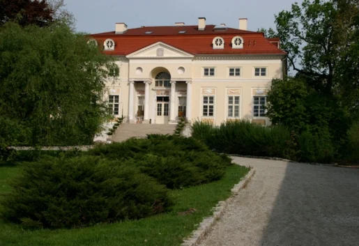 W lipcu otwarcie Pałacu Alexandrów