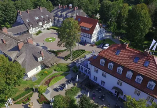 Dwór Oliwski - OBIEKT ZAMKNIĘTY