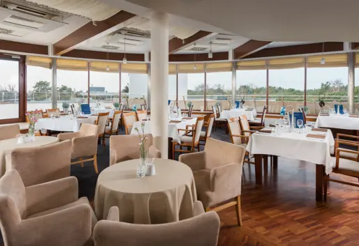 Hotel Dom Zdrojowy Resort & SPA Restauracja Czwarte Piętro i taras widokowy