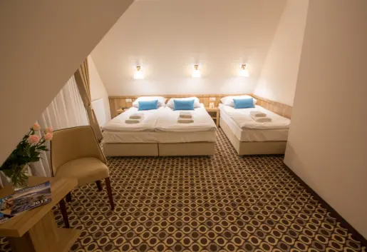 Pokój trzyosobowy z balkonem