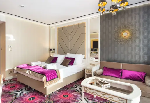 Lux z sofą budynek B