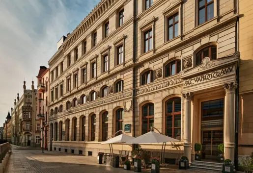 Wejście do hotelu