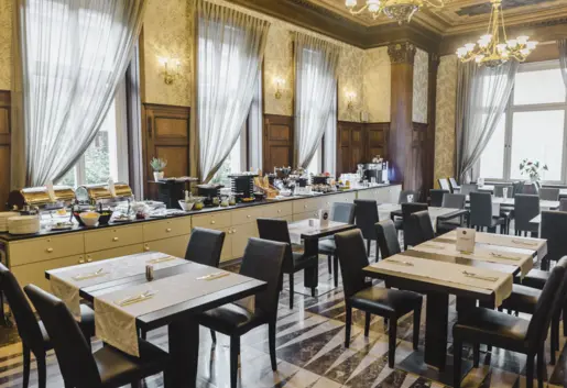 Sala śniadaniowa Marron