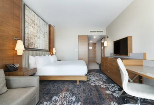 Pokój typu King (łóżko 180x200) z rozkładaną sofą (100x190)