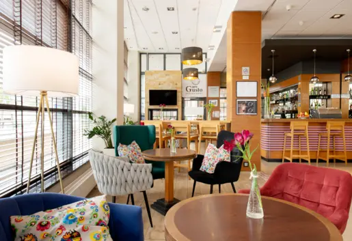 Warszawski hotel konferencyjny zmienia nazwę i markę