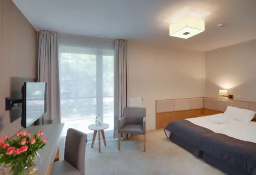 Pokój dwuosobowy z pojedynczymi łóżkami