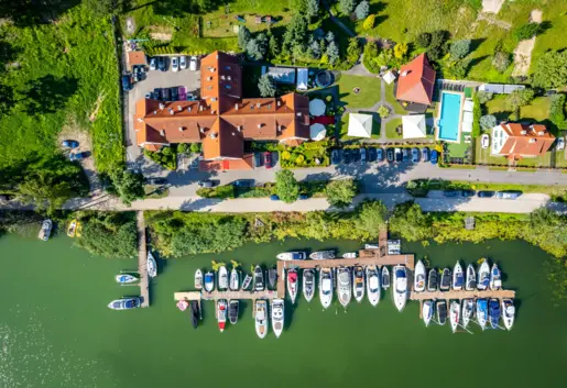 Hotel na konferencje w Mikołajkach z prestiżowym certyfikatem