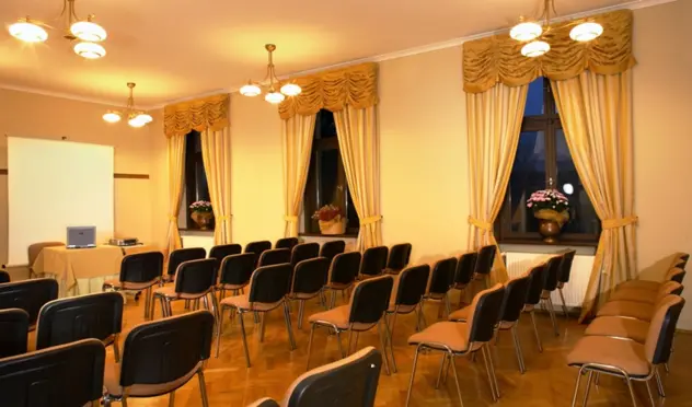 Pałac w Leźnie - OBIEKT ZAMKNIĘTY - zdjęcie 1