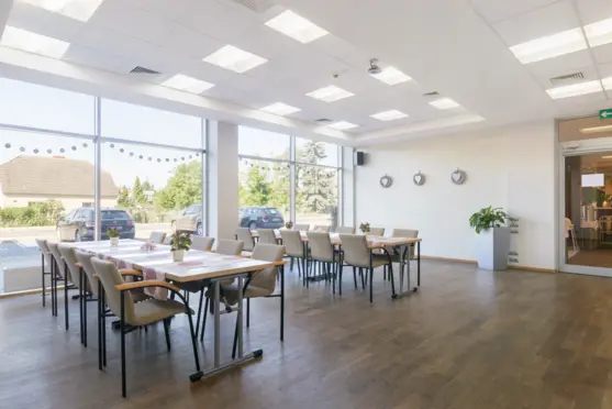 Hotel Safir - ZAMKNIĘTY - zdjęcie 1