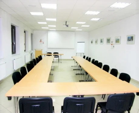 Lloyd Woodley English Language Centre - zdjęcie 1