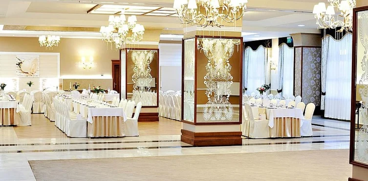 Hotel Trzy Róże - photo 1