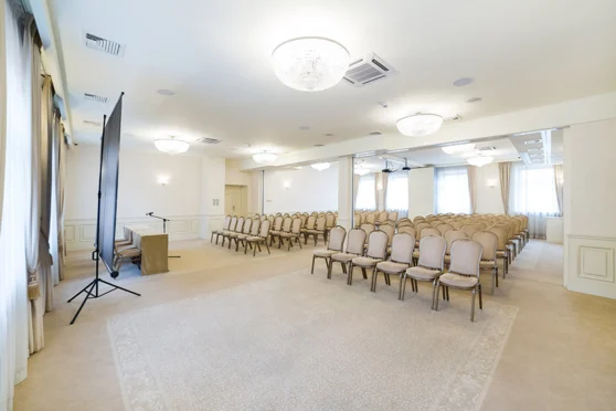 Centrum Szkoleniowo-Konferencyjne Hotel Herman - OBIEKT ZAMKNIĘTY - zdjęcie 1