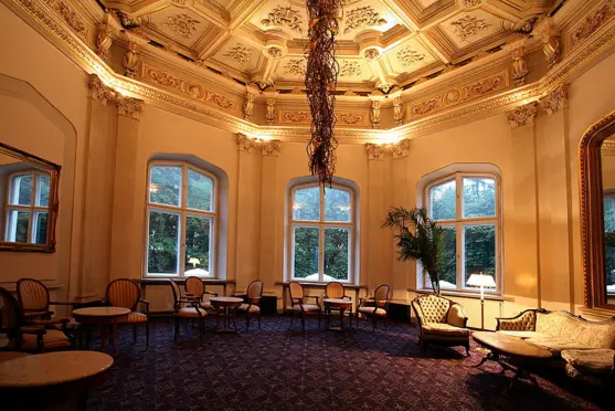 Pałac w Paszkówce - zdjęcie 1