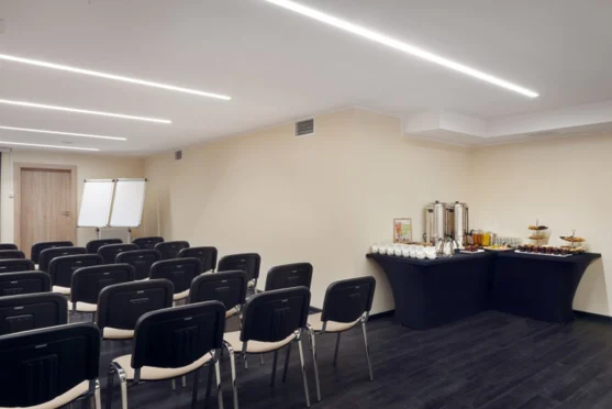 Sala konferencyjna PIaskowa