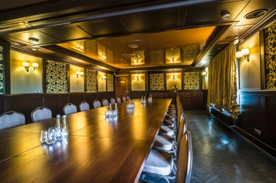 Strzelnica Family Resort & SPA Kochcice sala Multimedialna