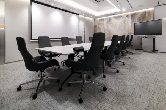 Wings Plaza - zdjęcie 10