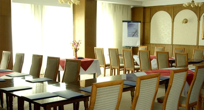 Zajazd Sportowy - OBIEKT ZAMKNIĘTY - zdjęcie 1