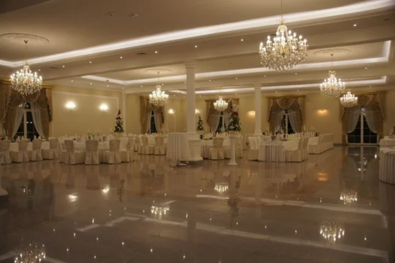 Parisel Palace Centrum Konferencyjno - Wypoczynkowe - zdjęcie 1