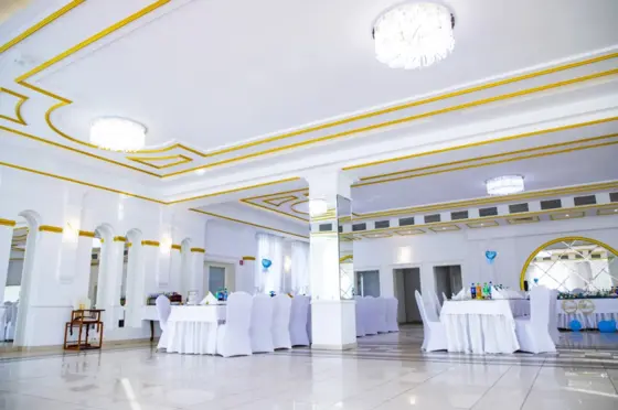 Hotel Arkada Rawa Mazowiecka - zdjęcie 1