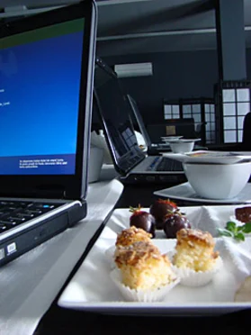 Hotel i Restauracja Black & White - OBIEKT ZAMKNIĘTY - zdjęcie 3