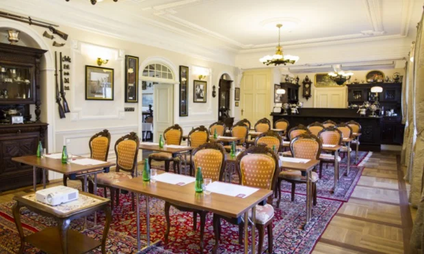 Pałac Tłokinia - zdjęcie 2