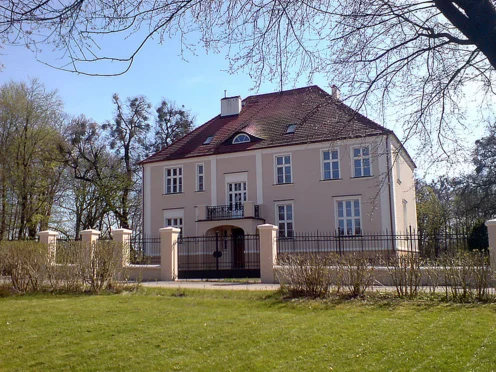 Dwór Bieland - zdjęcie 1