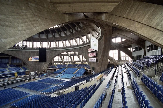 Widownia w Hali Stuelcia