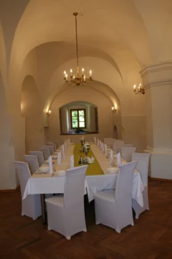 Zamek w Lesku sala konferencyjna