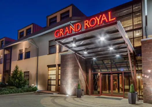 Wejście Grand Royal Hotel
