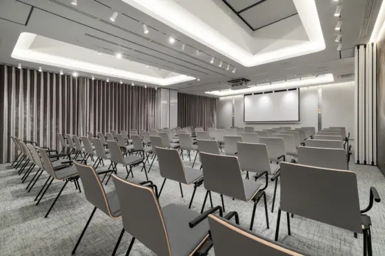 Wings Plaza - zdjęcie 9