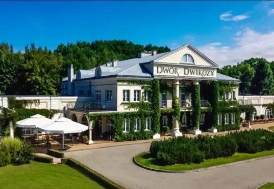 Centrum Konferencyjno-Bankietowe Dwór Dwikozy - zdjęcie 1