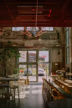 ZEROZERO - zdjęcie 1