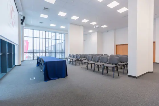 Sala konferencyjna A - ustawienie kinowe