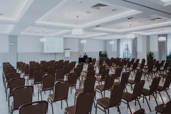 Centrum Konferencyjno-Bankietowe Dwór Dwikozy - zdjęcie 4