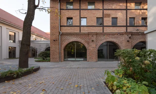 Betonhaus Poznań skwer