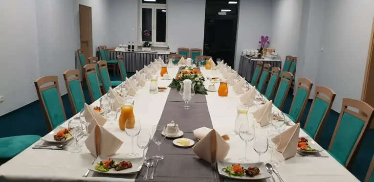 Centrum Szkoleniowo-Konferencyjne Uniwersytetu Łódzkiego (ul. Rogowska) - zdjęcie 1