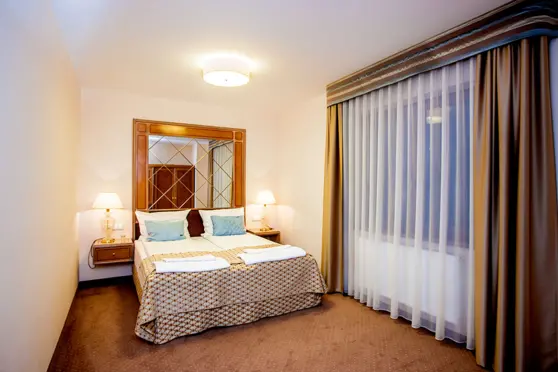 Centrum Confero w Nysie pokój