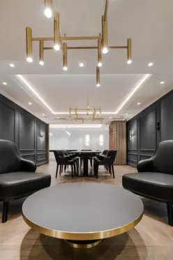 Wings Plaza - zdjęcie 4