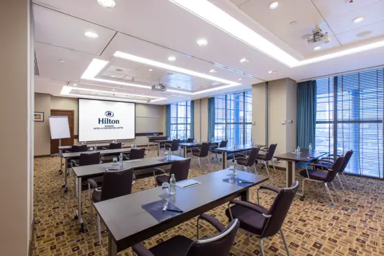 Hilton Warsaw City (dawniej Hilton Warsaw Hotel & Convention Centre) - zdjęcie 2