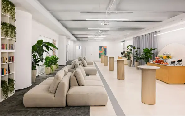 Golden Floor Tower - zdjęcie 1