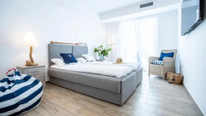 Relax Place & Restaurant Zegrze Południowe pokój